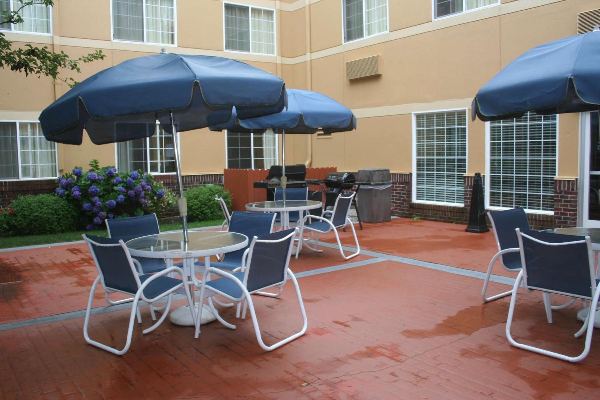 Extended Stay America Select Suites - Providence - Airport Warwick Exterior photo